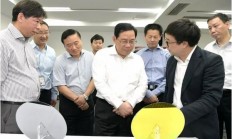上海市委书记李强调研华虹集团旗下上海集成电路研发中心